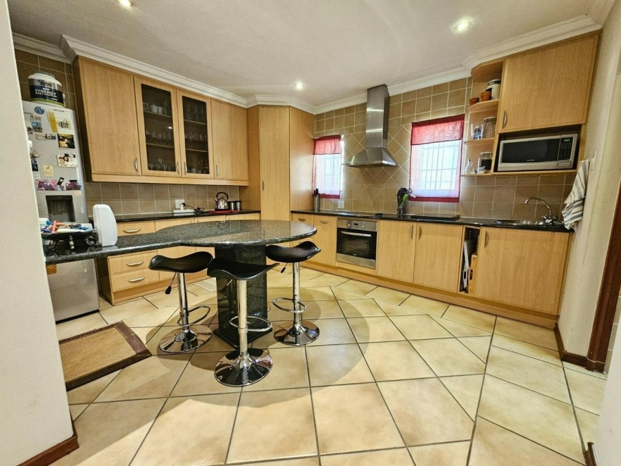 5 Bedroom Property for Sale in Menlo Park Gauteng