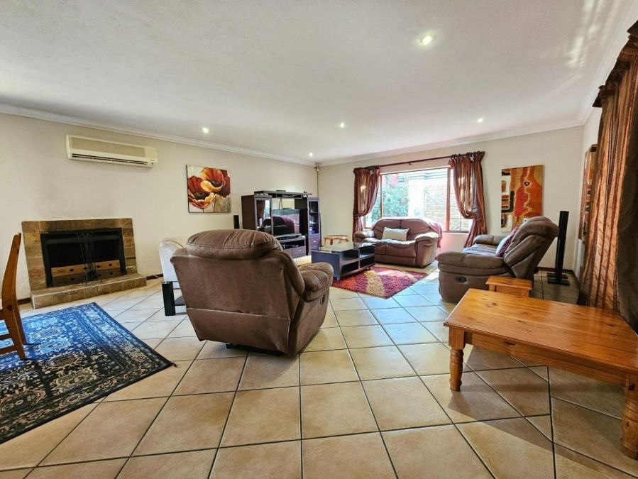 5 Bedroom Property for Sale in Menlo Park Gauteng