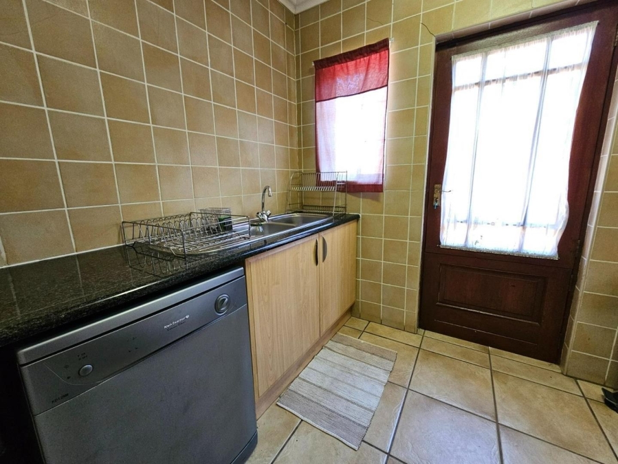 5 Bedroom Property for Sale in Menlo Park Gauteng