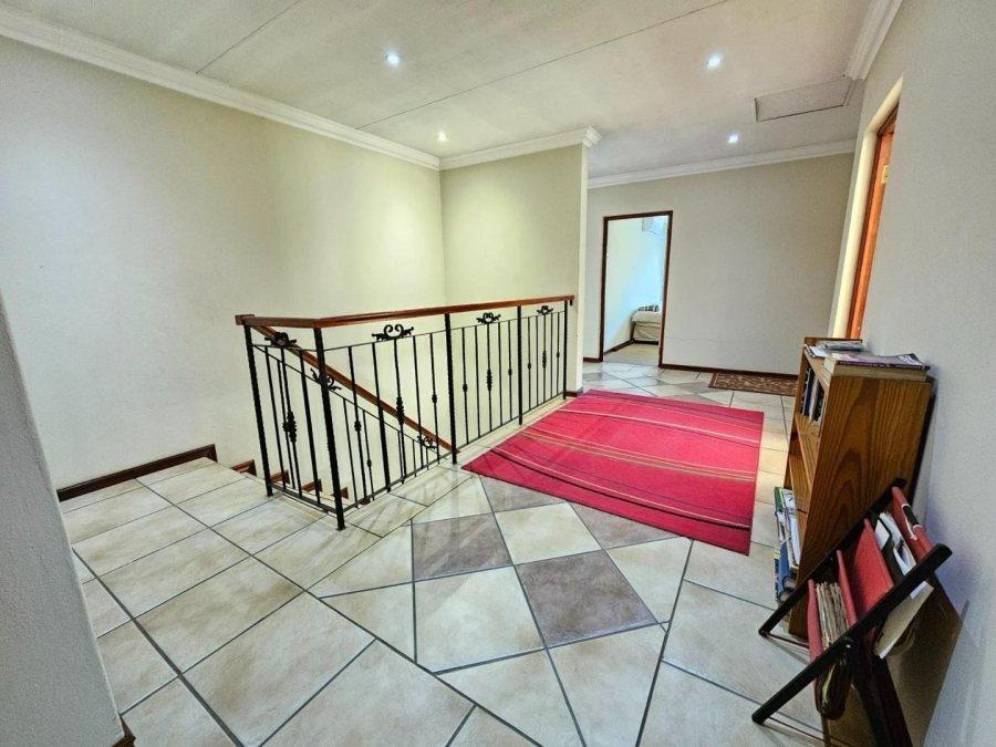 5 Bedroom Property for Sale in Menlo Park Gauteng