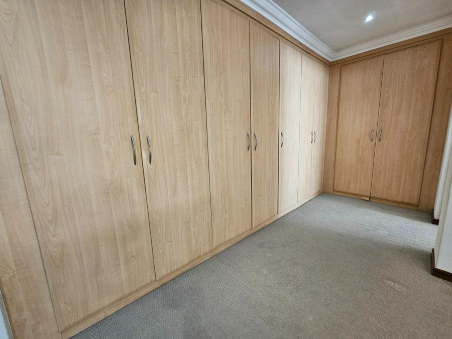 5 Bedroom Property for Sale in Menlo Park Gauteng