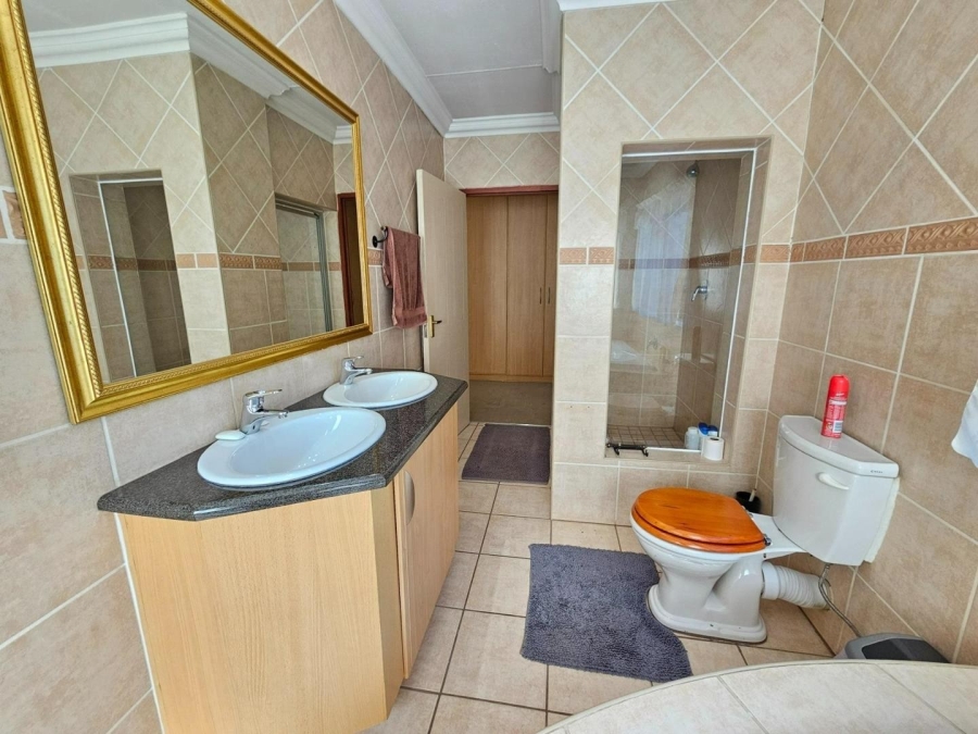 5 Bedroom Property for Sale in Menlo Park Gauteng