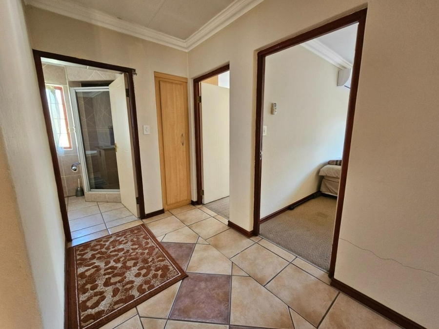 5 Bedroom Property for Sale in Menlo Park Gauteng