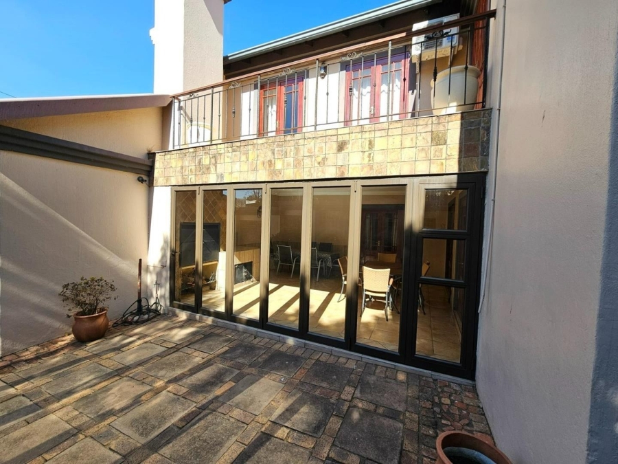 5 Bedroom Property for Sale in Menlo Park Gauteng