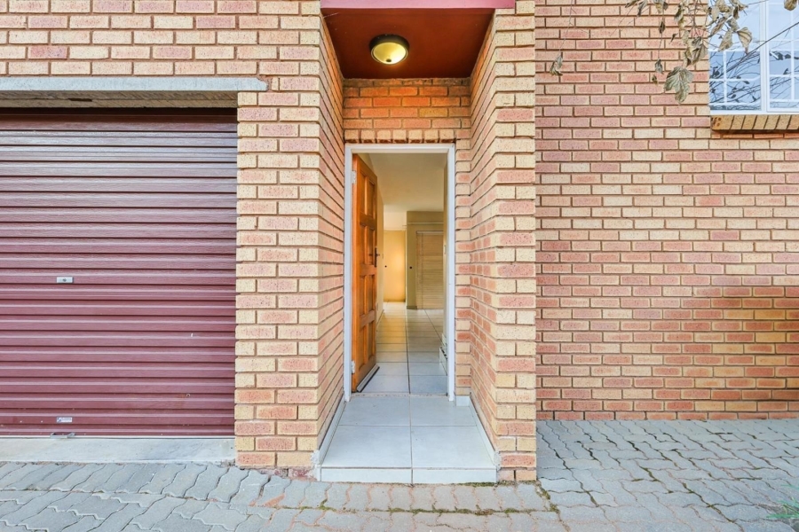 3 Bedroom Property for Sale in Equestria Gauteng