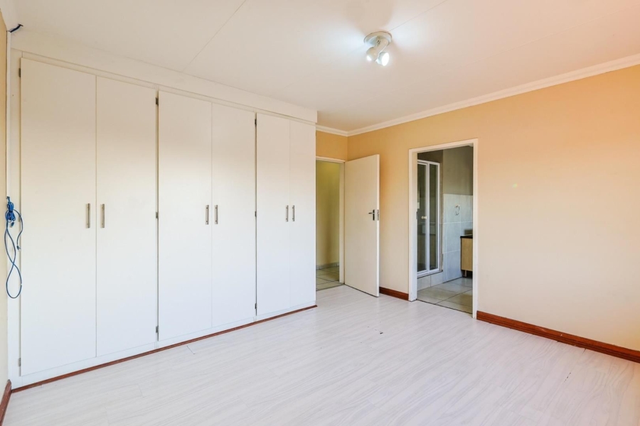 3 Bedroom Property for Sale in Equestria Gauteng