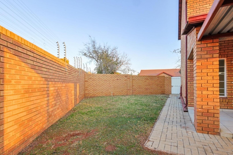 3 Bedroom Property for Sale in Equestria Gauteng