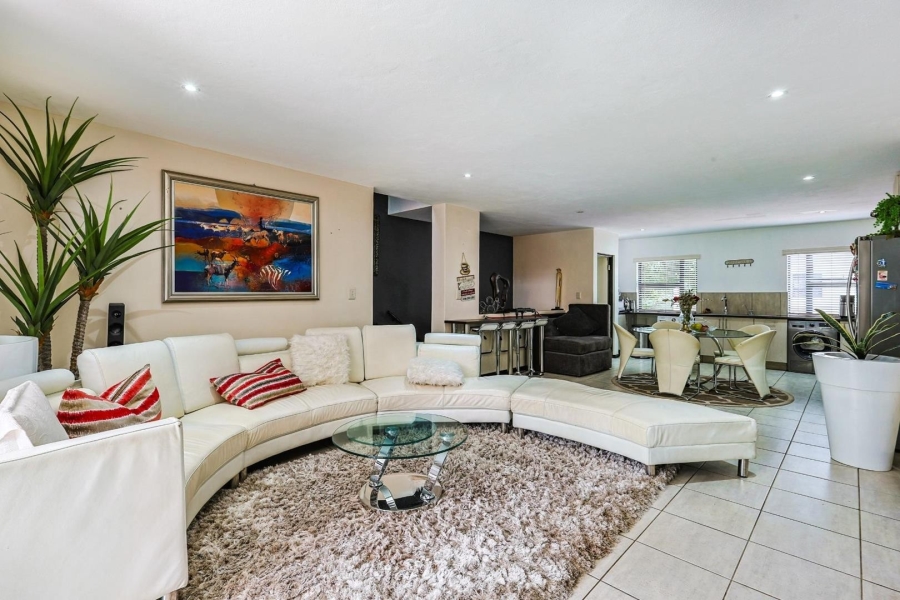 2 Bedroom Property for Sale in Paradiso Gauteng