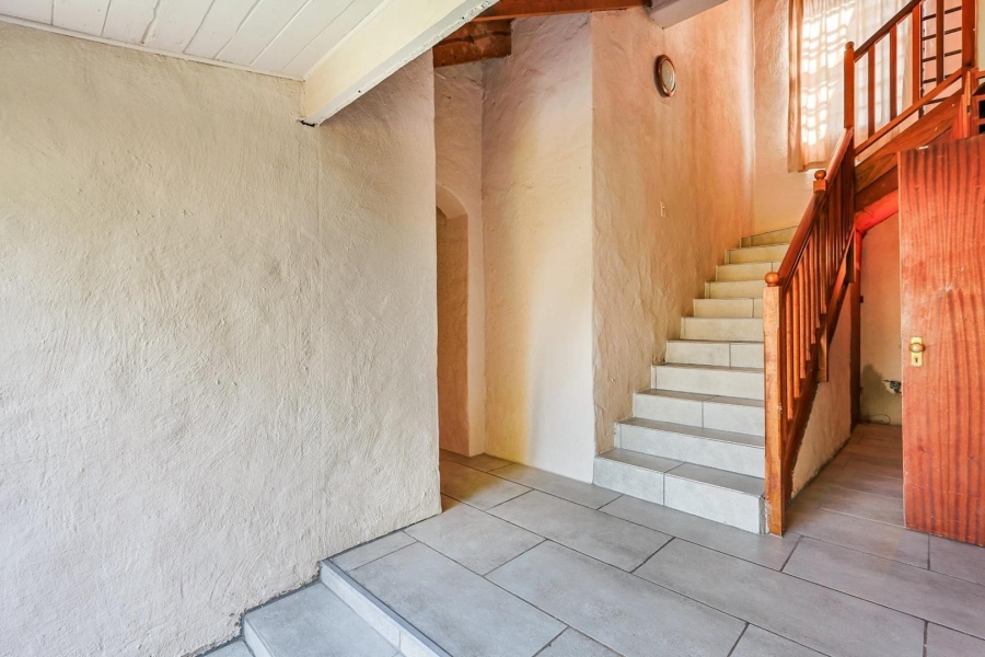 3 Bedroom Property for Sale in Waterkloof Ridge Gauteng