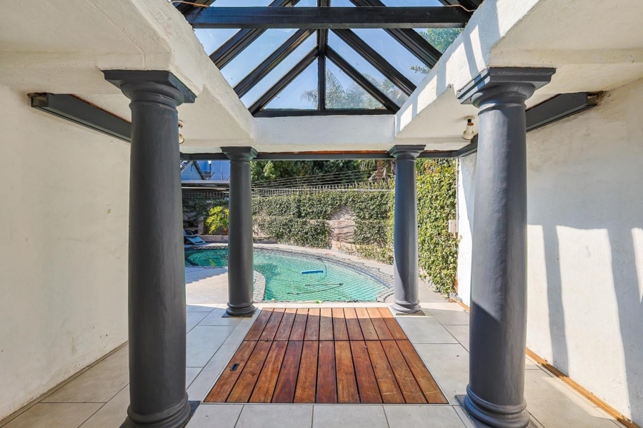 3 Bedroom Property for Sale in Waterkloof Ridge Gauteng