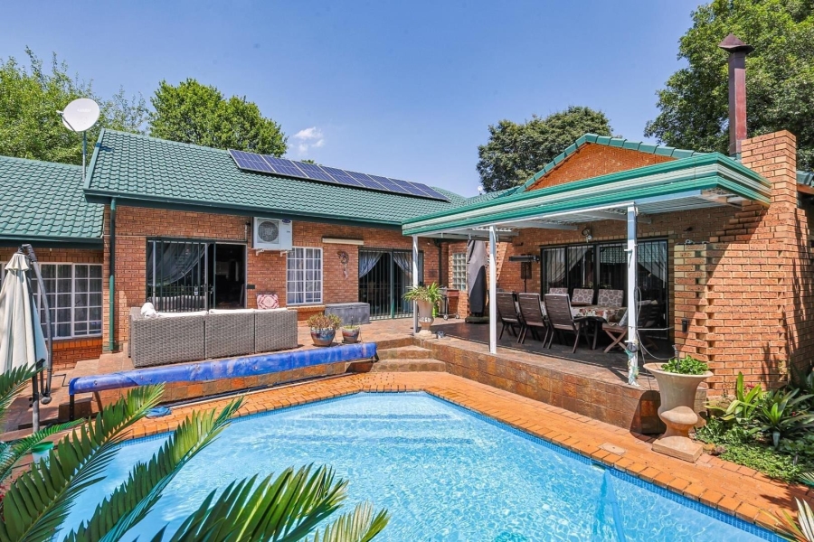 4 Bedroom Property for Sale in Moreleta Park Gauteng