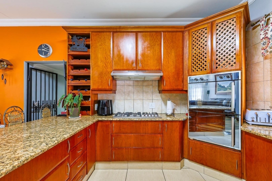 4 Bedroom Property for Sale in Moreleta Park Gauteng