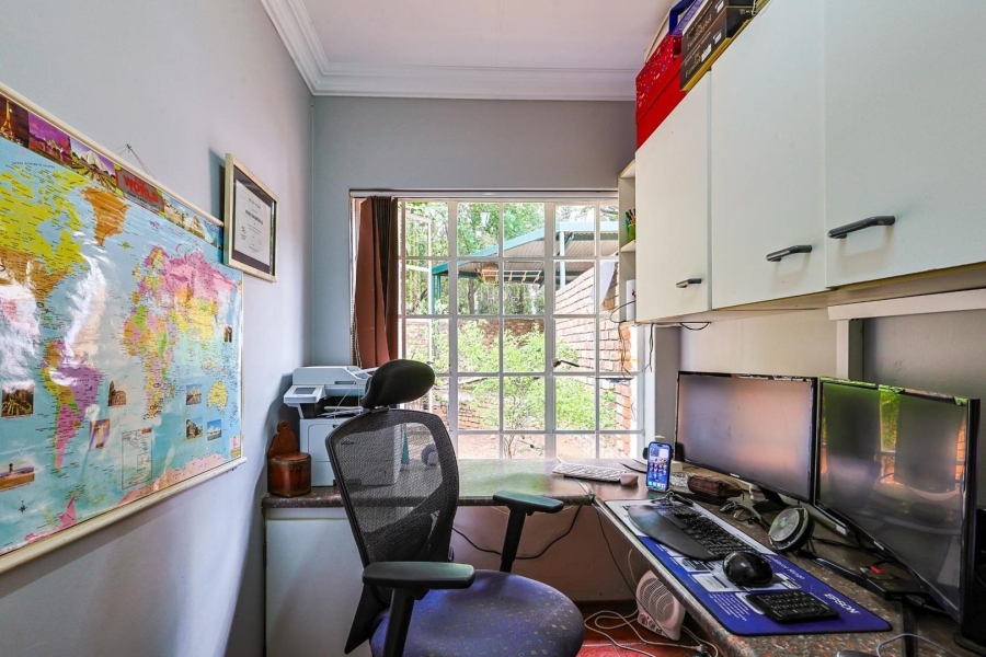 4 Bedroom Property for Sale in Moreleta Park Gauteng