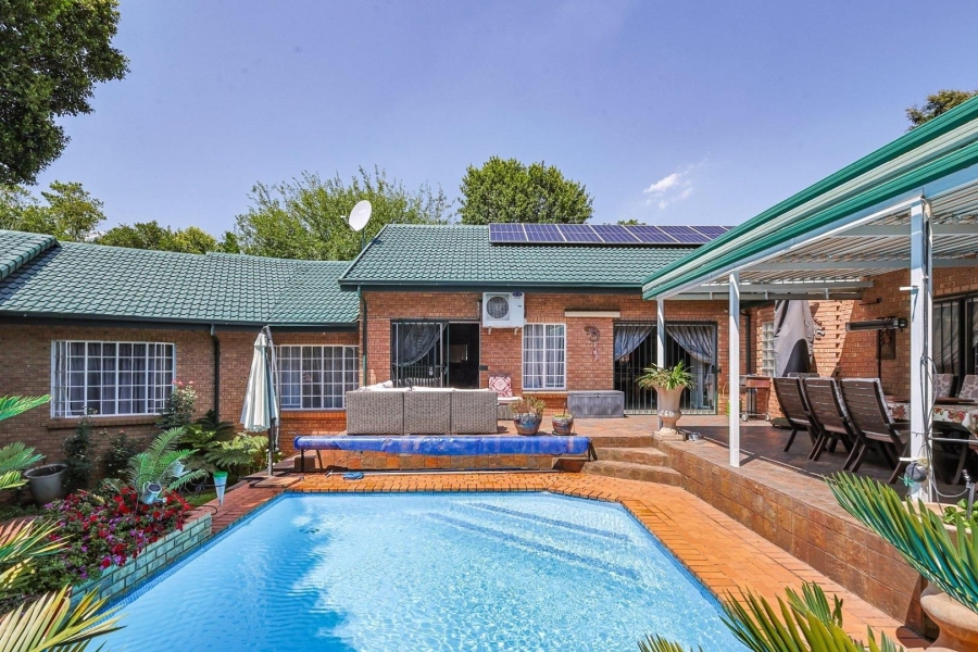 4 Bedroom Property for Sale in Moreleta Park Gauteng