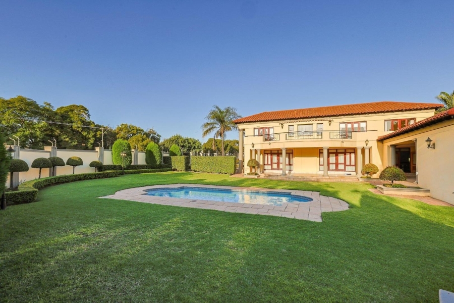 5 Bedroom Property for Sale in Waterkloof Ridge Gauteng