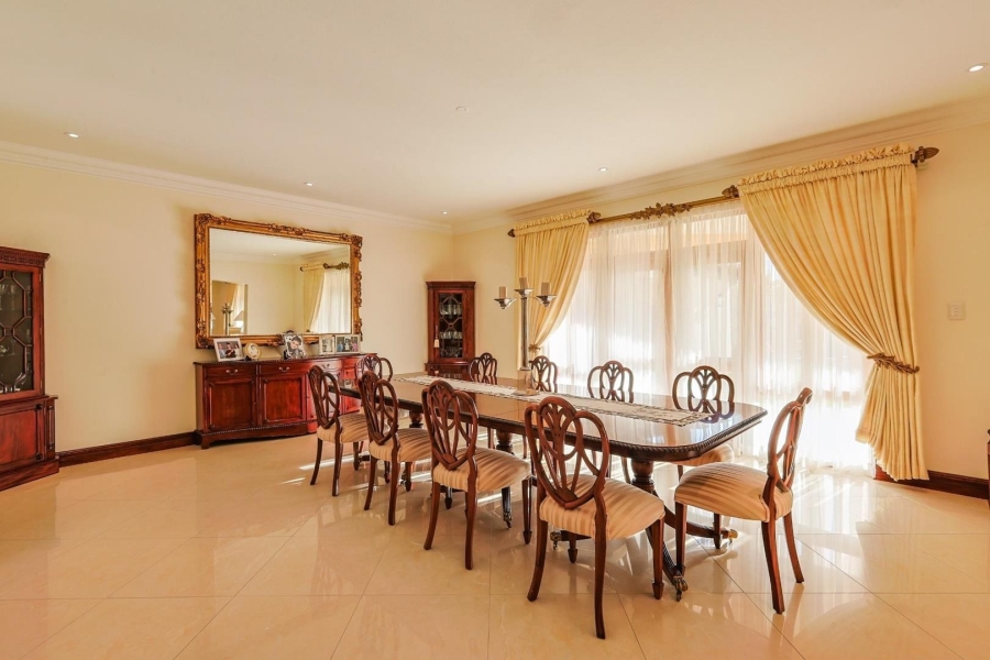 5 Bedroom Property for Sale in Waterkloof Ridge Gauteng