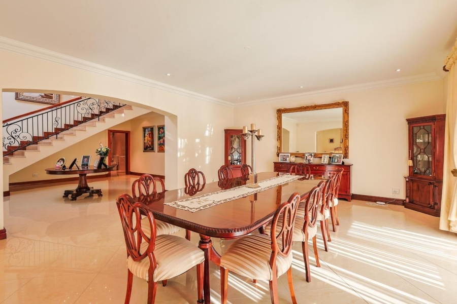 5 Bedroom Property for Sale in Waterkloof Ridge Gauteng