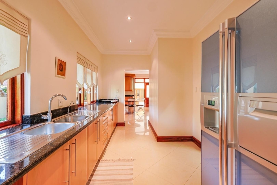5 Bedroom Property for Sale in Waterkloof Ridge Gauteng