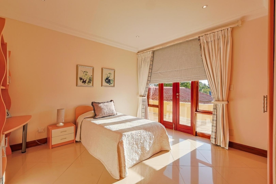 5 Bedroom Property for Sale in Waterkloof Ridge Gauteng