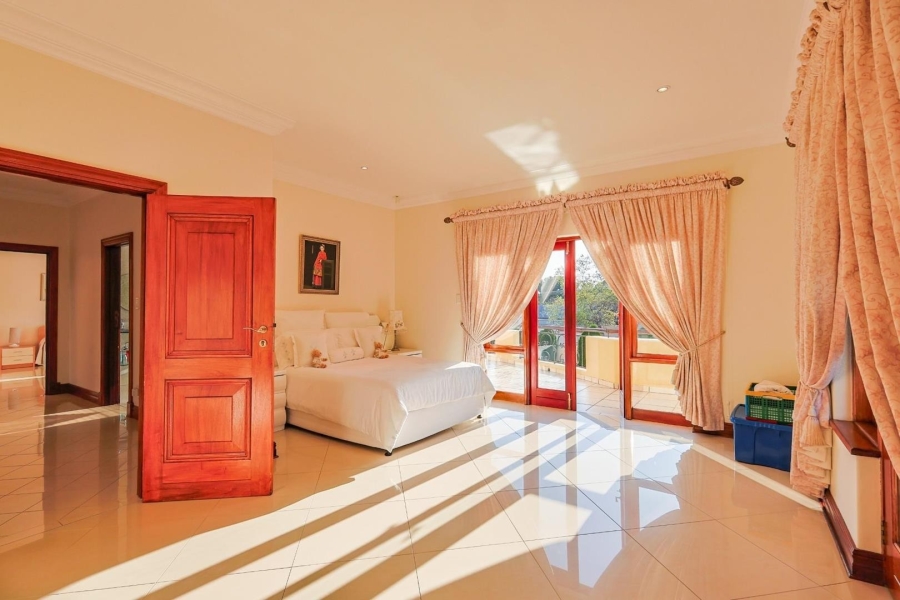 5 Bedroom Property for Sale in Waterkloof Ridge Gauteng