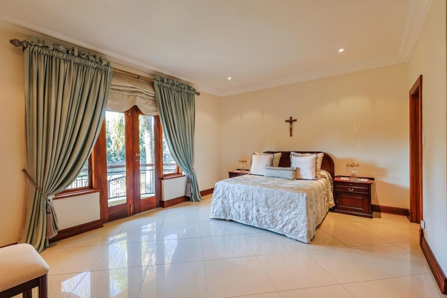 5 Bedroom Property for Sale in Waterkloof Ridge Gauteng