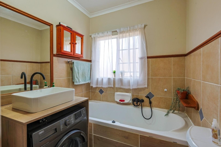 2 Bedroom Property for Sale in Moreleta Park Gauteng