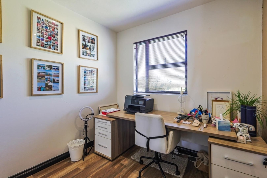 2 Bedroom Property for Sale in Paradiso Gauteng