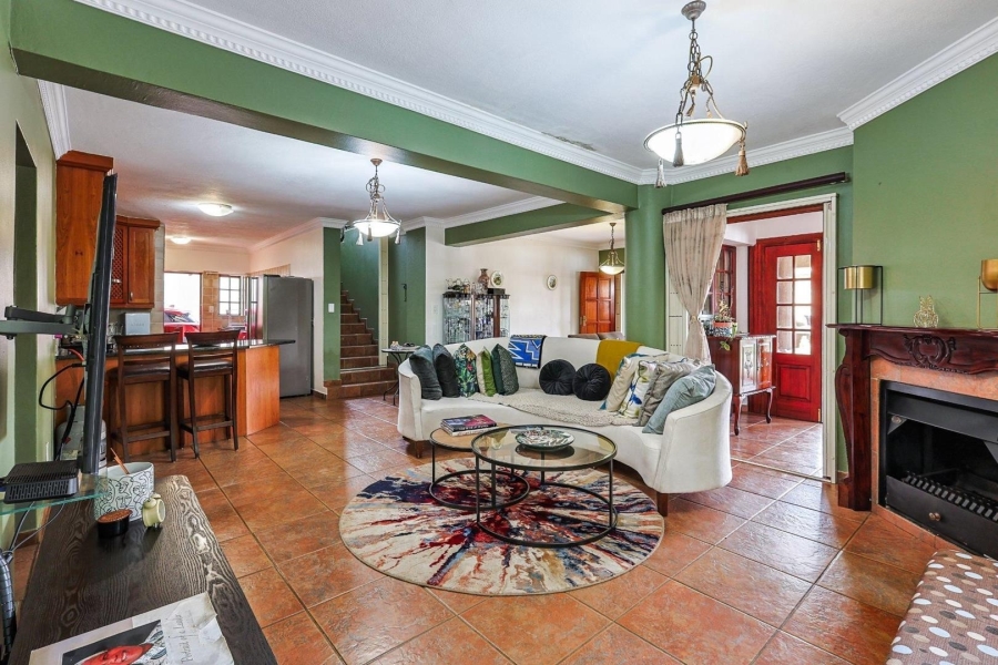 To Let 3 Bedroom Property for Rent in Faerie Glen Gauteng