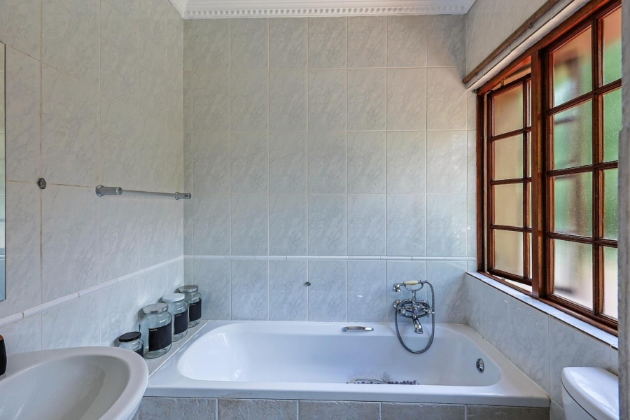 To Let 3 Bedroom Property for Rent in Faerie Glen Gauteng