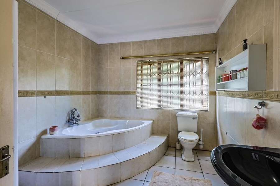 To Let 3 Bedroom Property for Rent in Faerie Glen Gauteng