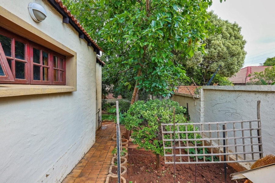 To Let 3 Bedroom Property for Rent in Faerie Glen Gauteng