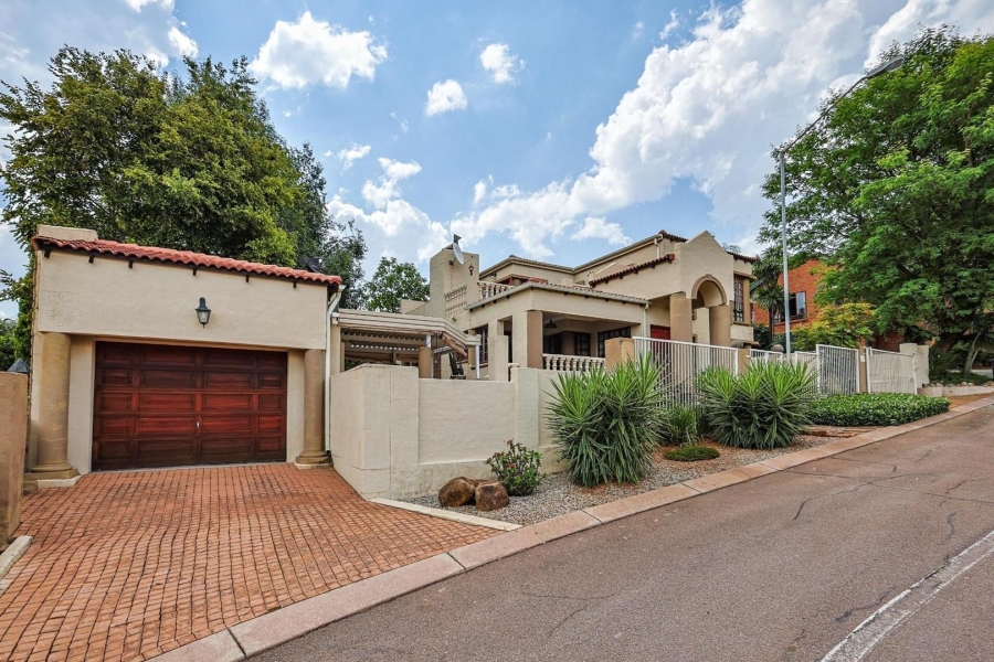 To Let 3 Bedroom Property for Rent in Faerie Glen Gauteng