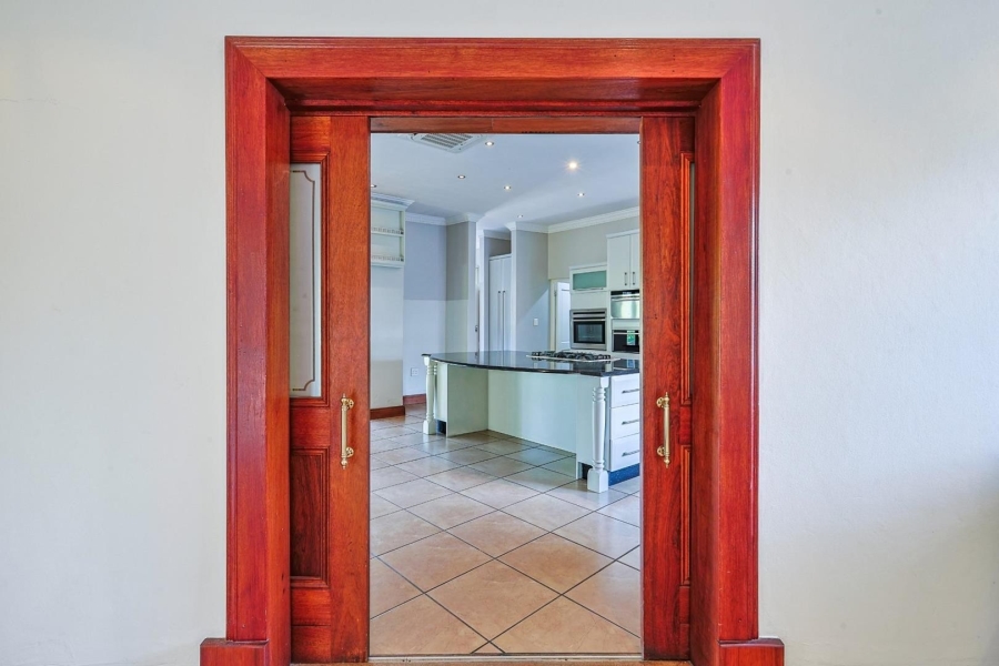 6 Bedroom Property for Sale in Mooikloof Equestrian Estate Gauteng