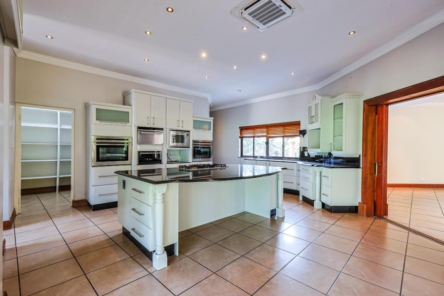 6 Bedroom Property for Sale in Mooikloof Equestrian Estate Gauteng