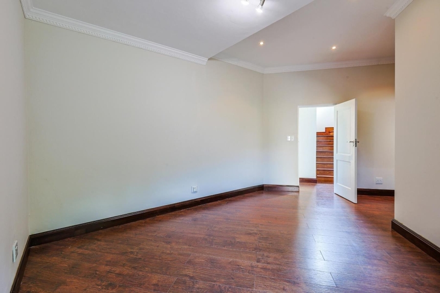 6 Bedroom Property for Sale in Mooikloof Equestrian Estate Gauteng