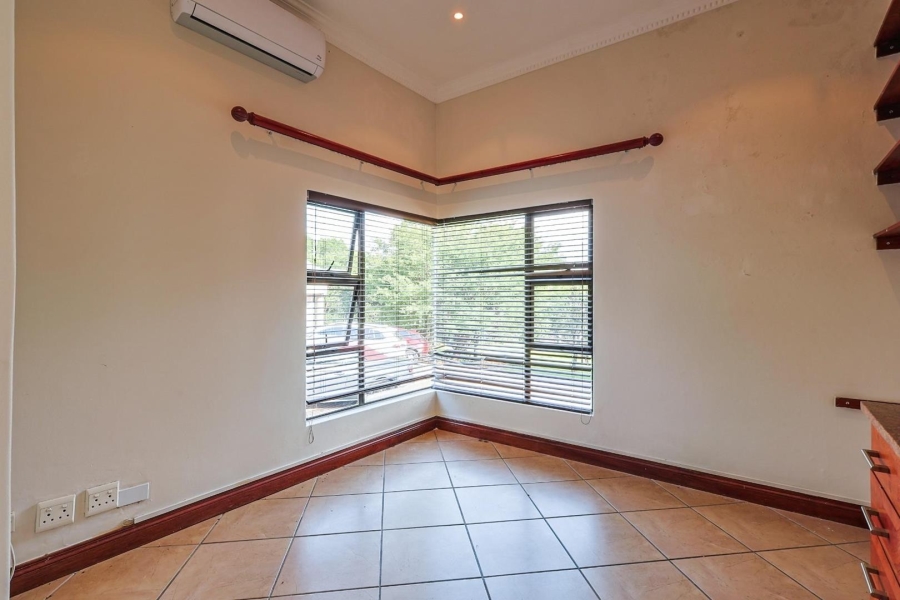 6 Bedroom Property for Sale in Mooikloof Equestrian Estate Gauteng