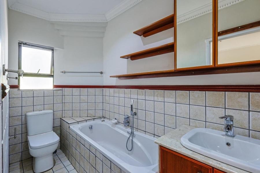 6 Bedroom Property for Sale in Mooikloof Equestrian Estate Gauteng