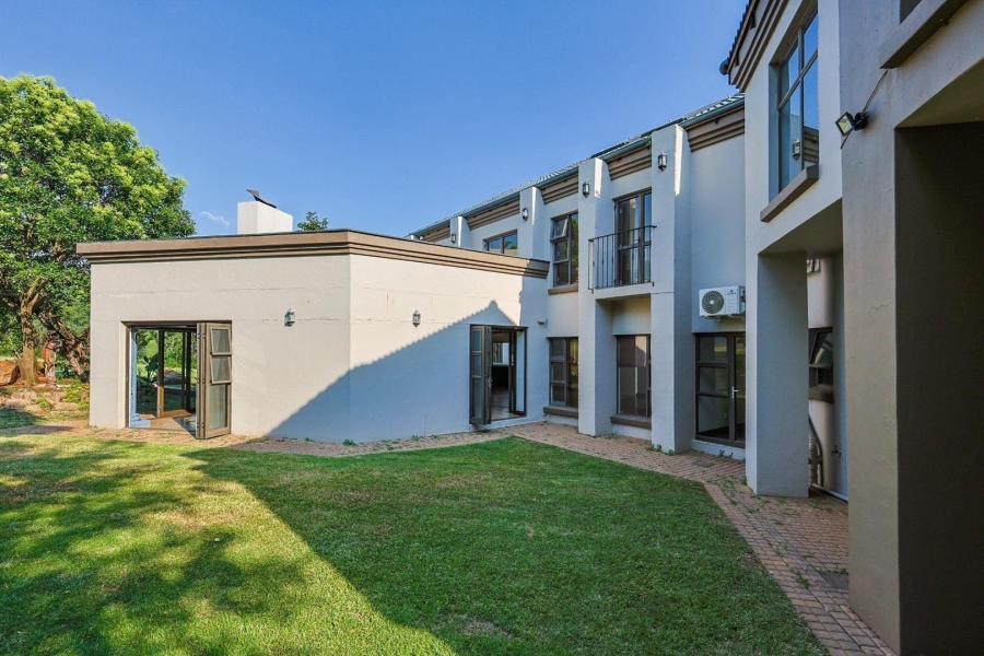 6 Bedroom Property for Sale in Mooikloof Equestrian Estate Gauteng