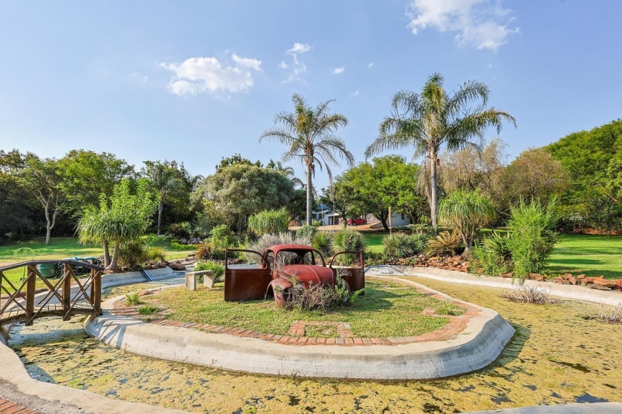 6 Bedroom Property for Sale in Mooikloof Equestrian Estate Gauteng