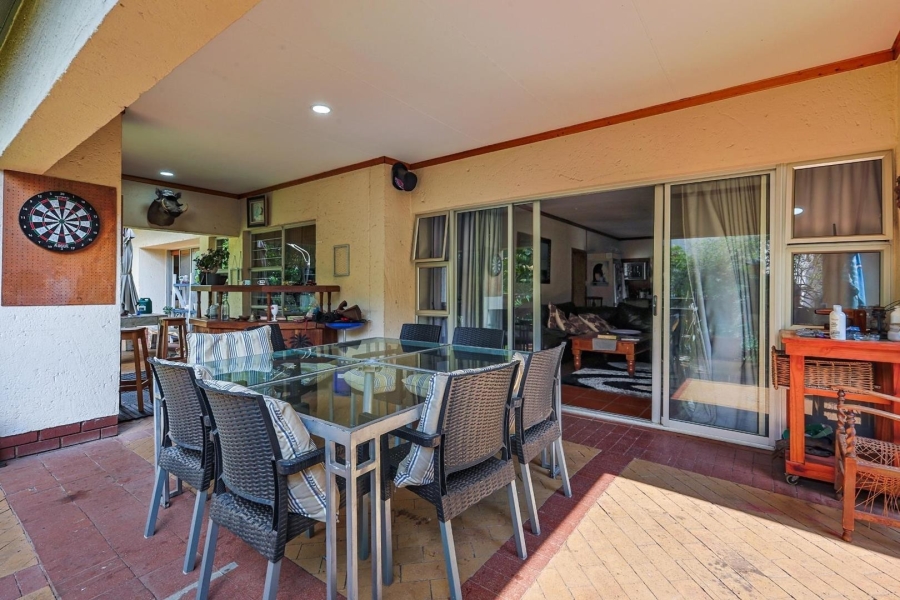 To Let 4 Bedroom Property for Rent in Silver Lakes Gauteng