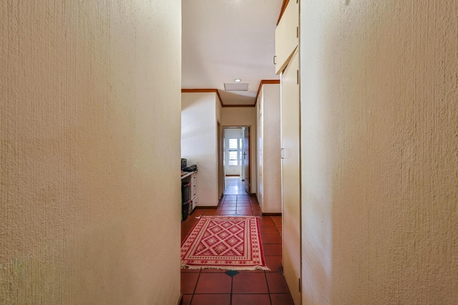 To Let 4 Bedroom Property for Rent in Silver Lakes Gauteng