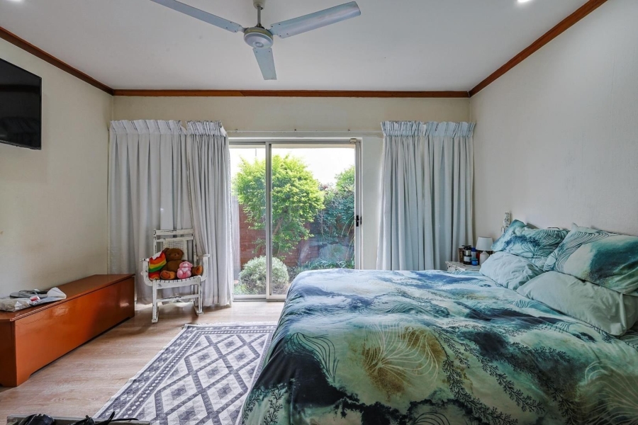 To Let 4 Bedroom Property for Rent in Silver Lakes Gauteng