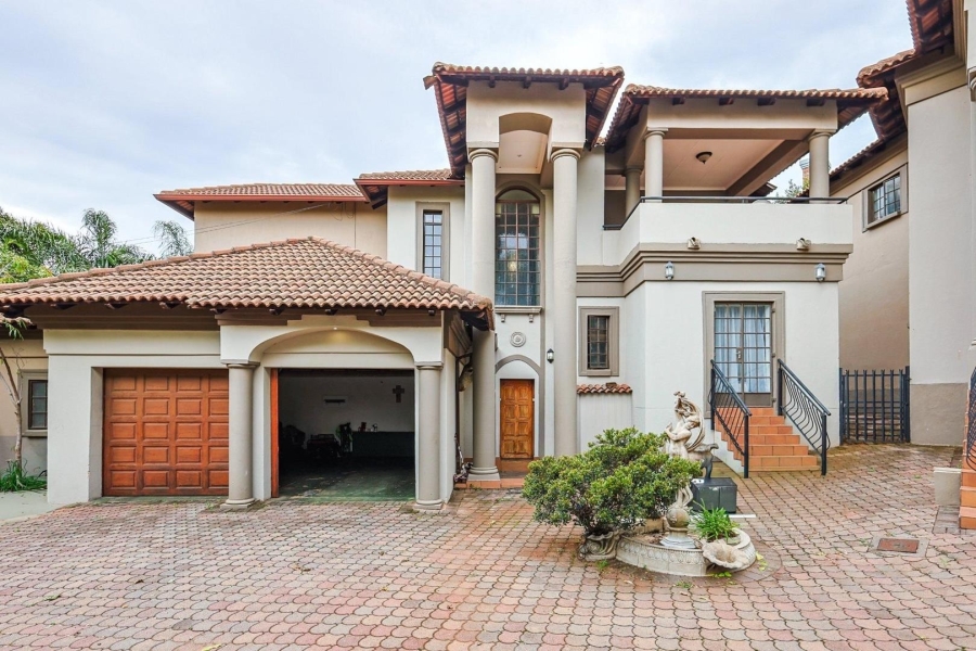 3 Bedroom Property for Sale in Faerie Glen Gauteng