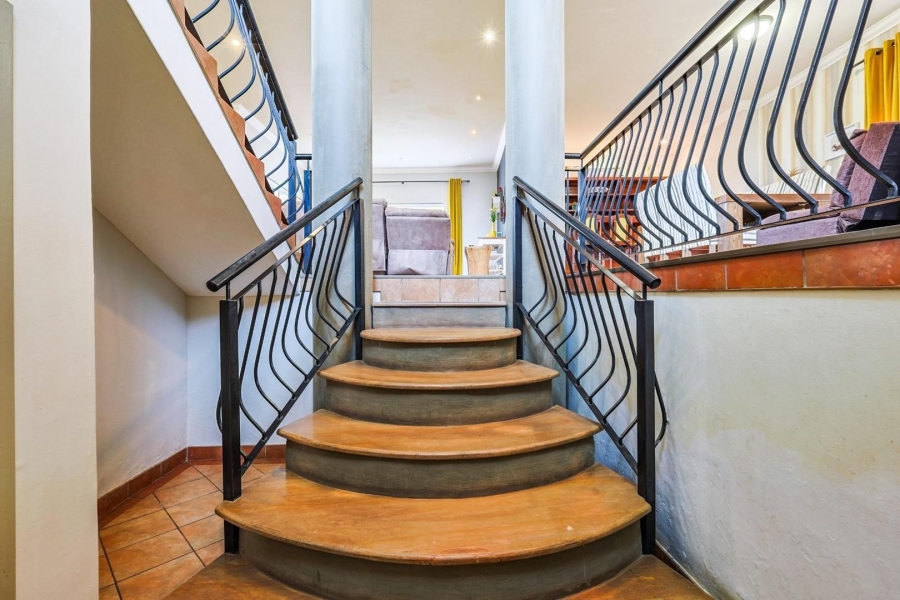 3 Bedroom Property for Sale in Faerie Glen Gauteng