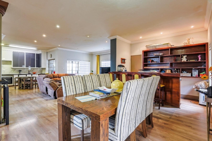 3 Bedroom Property for Sale in Faerie Glen Gauteng