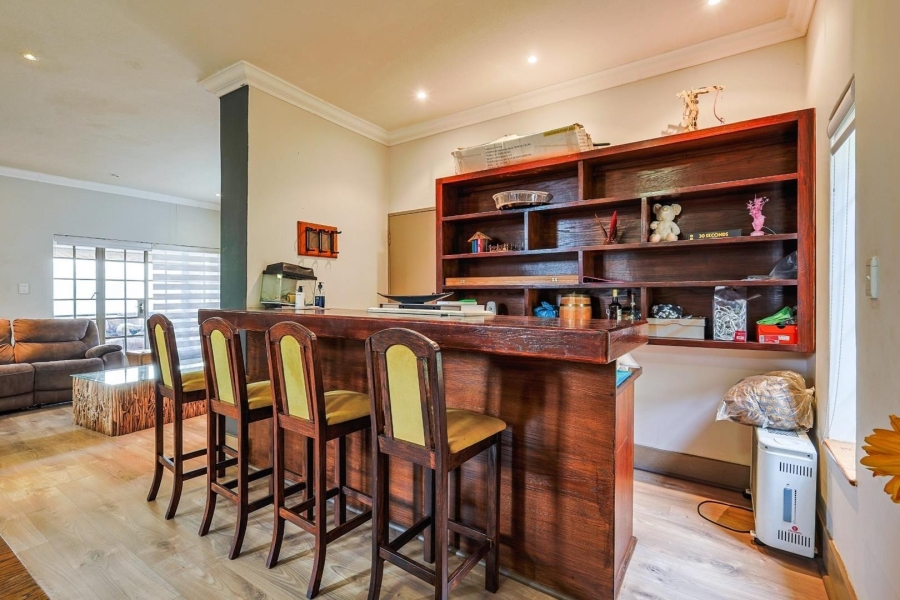 3 Bedroom Property for Sale in Faerie Glen Gauteng