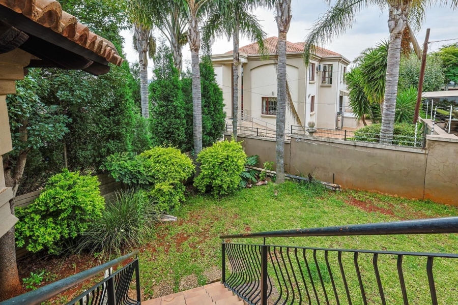 3 Bedroom Property for Sale in Faerie Glen Gauteng