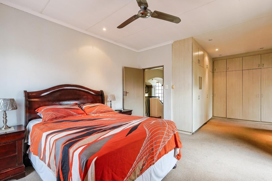 3 Bedroom Property for Sale in Faerie Glen Gauteng