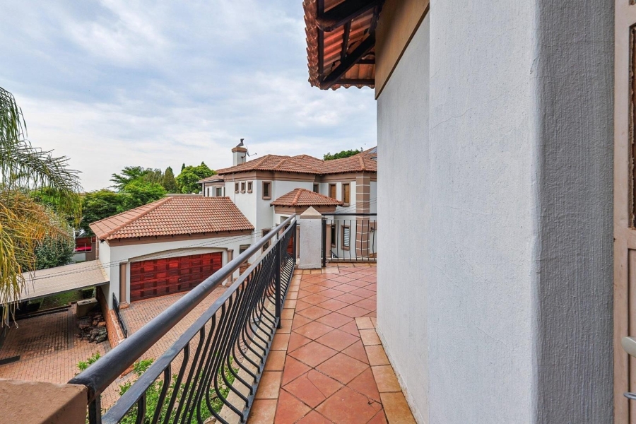 3 Bedroom Property for Sale in Faerie Glen Gauteng