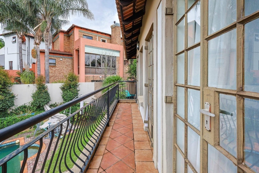 3 Bedroom Property for Sale in Faerie Glen Gauteng